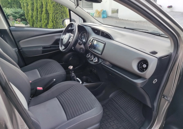 Toyota Yaris cena 49900 przebieg: 134000, rok produkcji 2020 z Trzebinia małe 781